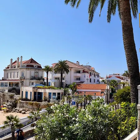 3 Bedroom Town House - Historic Centre Of Cascais. 100 Mts From The And Centre Of Hébergement de vacances