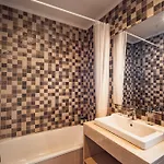 Ferienhaus 3 Bedroom Town House - Historic Centre Of Cascais. 100 Mts From The And Centre Of Cascais