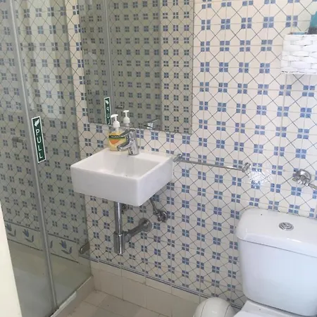 3 Bedroom Town House - Historic Centre Of Cascais. 100 Mts From The And Centre Of