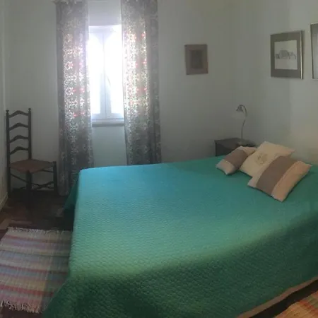 3 Bedroom Town House - Historic Centre Of Cascais. 100 Mts From The And Centre Of Cascais