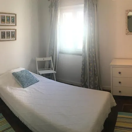 בית נופש 3 Bedroom Town House - Historic Centre Of Cascais. 100 Mts From The And Centre Of