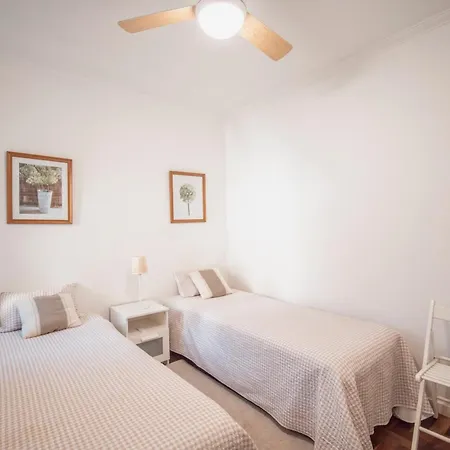 3 Bedroom Town House - Historic Centre Of Cascais. 100 Mts From The And Centre Of *