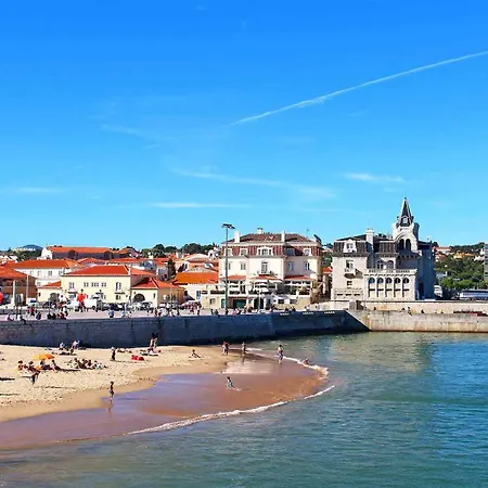 Semesterbostad 3 Bedroom Town House - Historic Centre Of Cascais. 100 Mts From The And Centre Of Cascais