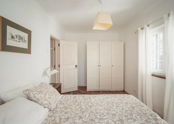 3 Bedroom Town House - Historic Centre Of Cascais. 100 Mts From The And Centre Of *