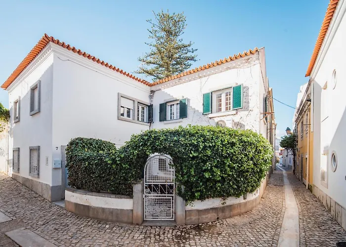 بيت للعطل 3 Bedroom Town House - Historic Centre Of Cascais. 100 Mts From The And Centre Of كاسكايس