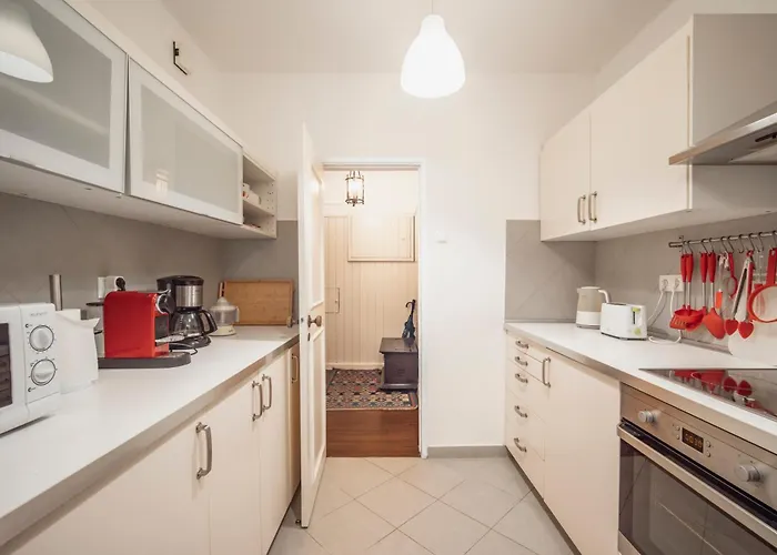 بيت للعطل 3 Bedroom Town House - Historic Centre Of Cascais. 100 Mts From The And Centre Of *