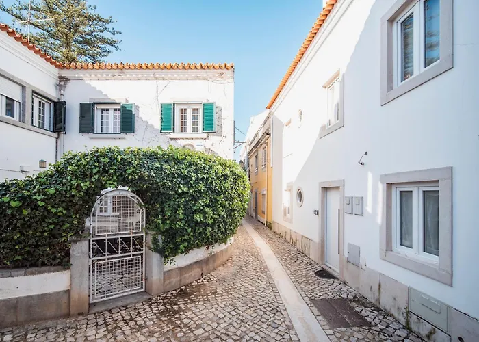 Casa vacanze 3 Bedroom Town House - Historic Centre Of Cascais. 100 Mts From The And Centre Of Cascais